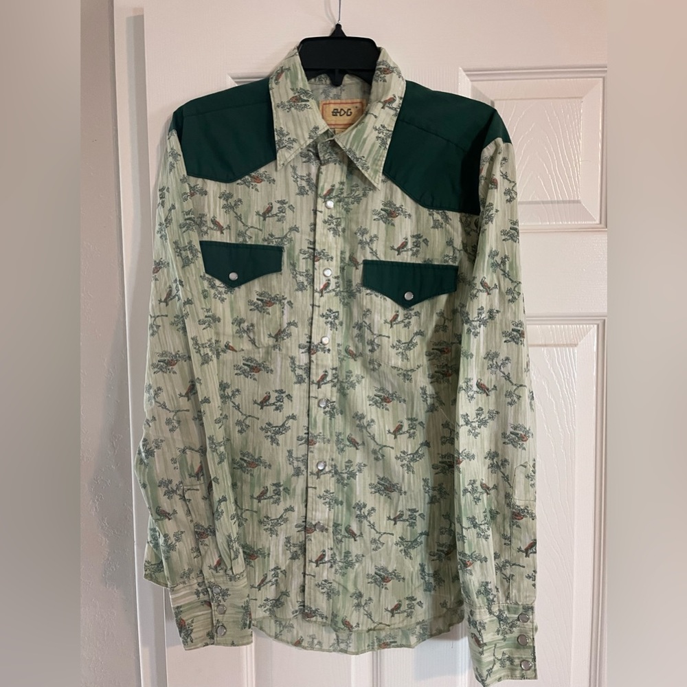 Western Bird Patterned Pearl Snap Size Small